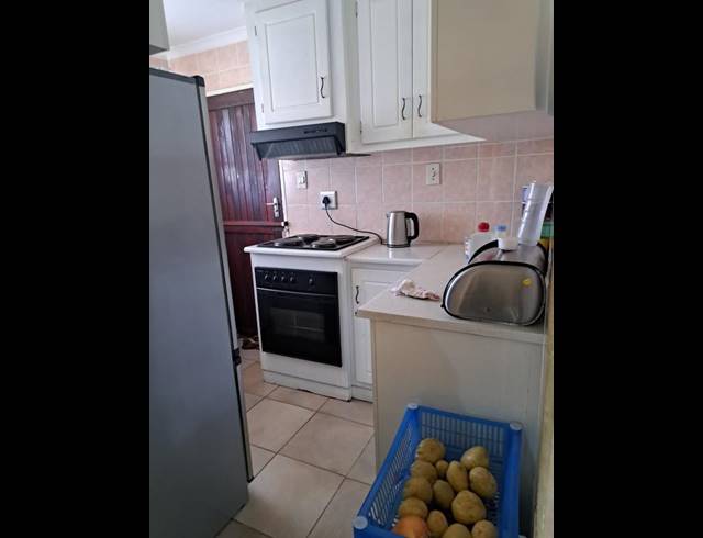 3 BEDROOM HOUSE FOR SALE IN ENNERDALE EXT 8